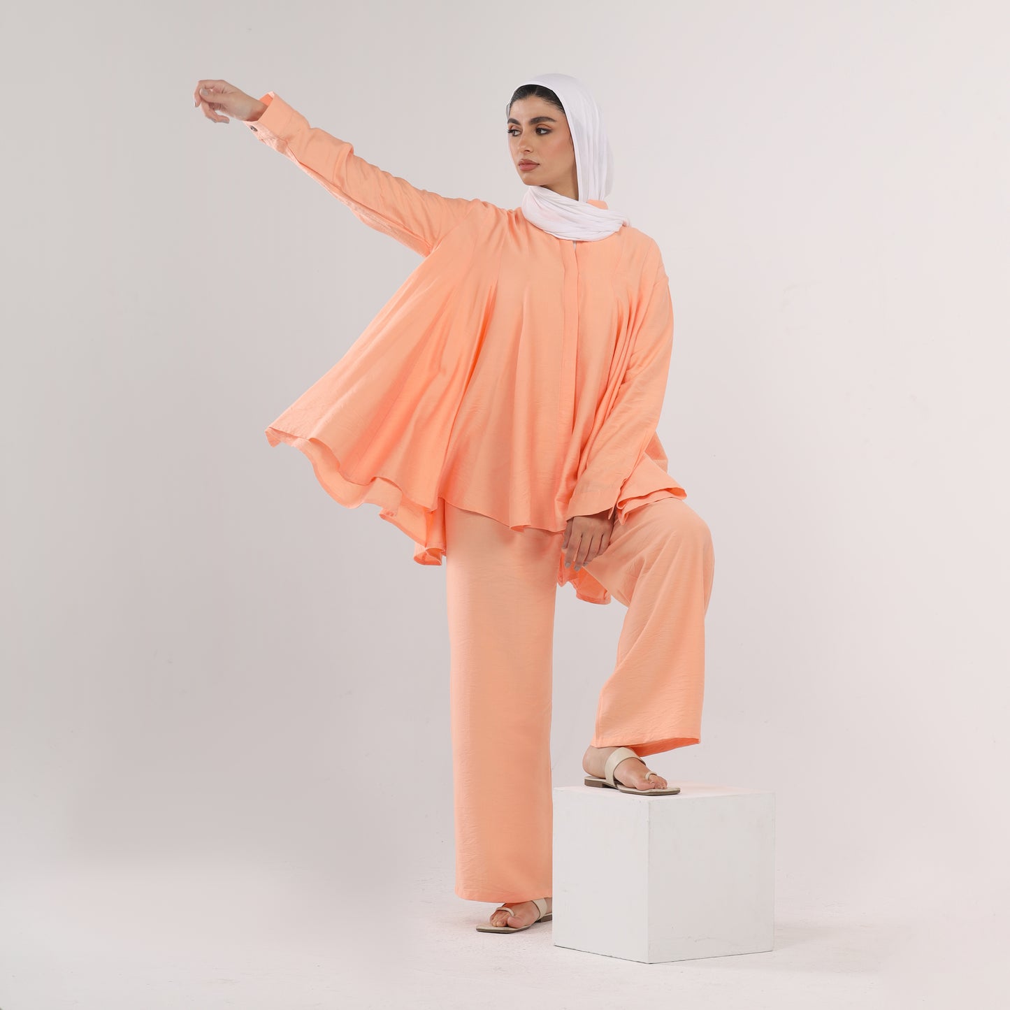 Linen klosh suite